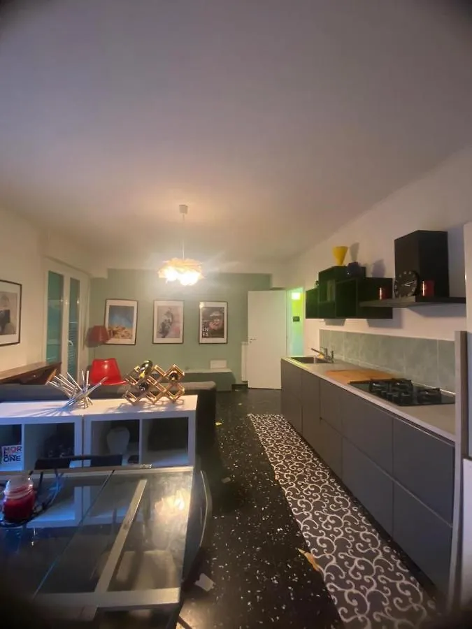 B&R House Apartment Albisola Superiore 0*,  Italy